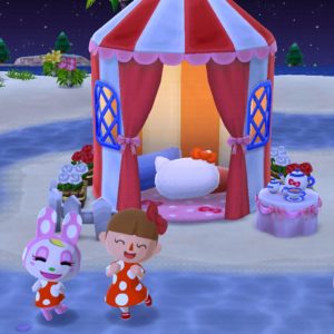 ハローキティのテントとクリスチーヌ